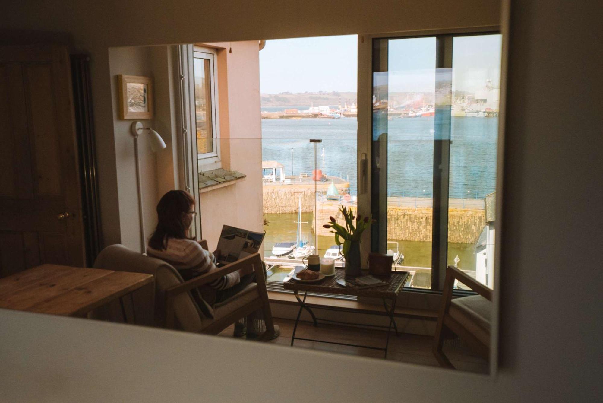 Breathtaking Harbourside Views With Parking At 'Harbour Strand' 法尔茅斯 外观 照片